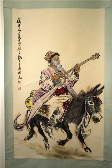 Huang Zhou | 黄胄款新疆人物纸本设色立轴| MutualArt