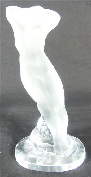 Nude dancer sculpture by René Lalique