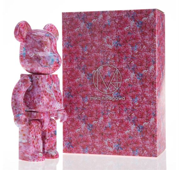Be@rbrick | Mika Ninagawa Sakura 400% (2017) | MutualArt