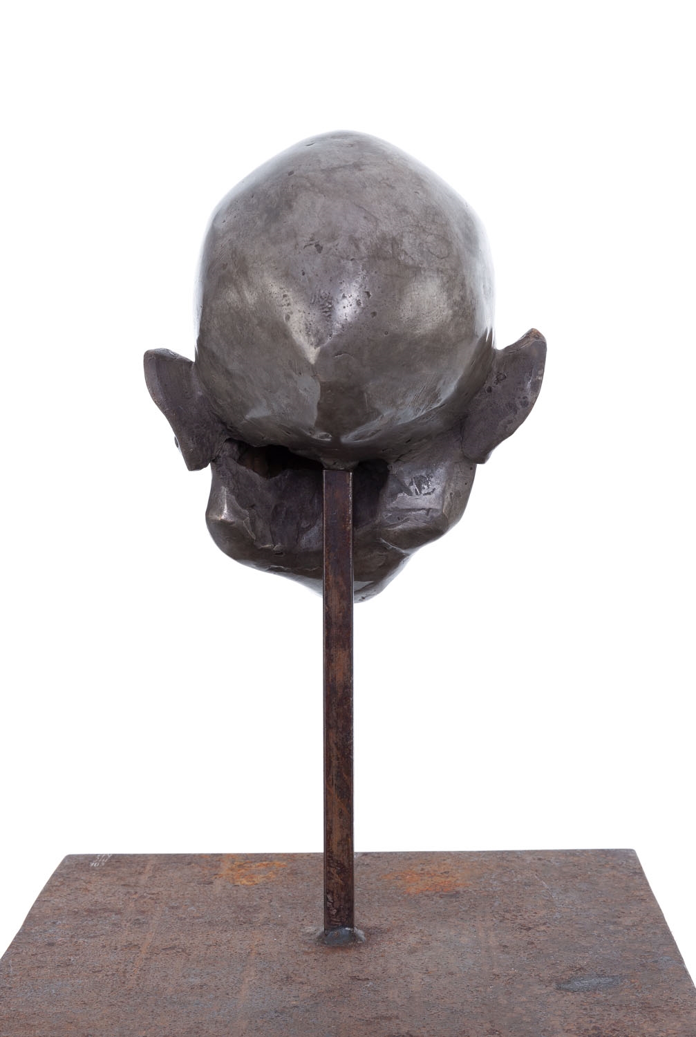 Artwork by Tomasz Górnicki, A Hint of Decay, Made of bronze, sculpture
