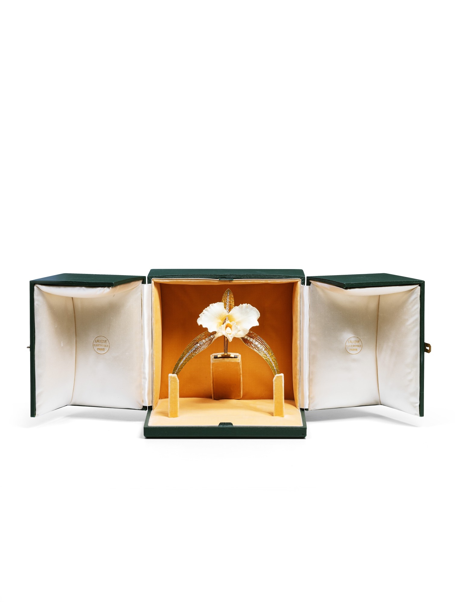 Artwork by René Lalique, Ivory, horn, enamel and diamond comb, 'Cattleya', Made of Ivory, horn, enamel and diamond