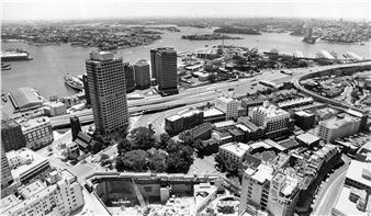Aerial view from a point on Australia Square, Sydney - Mervyn Bishop