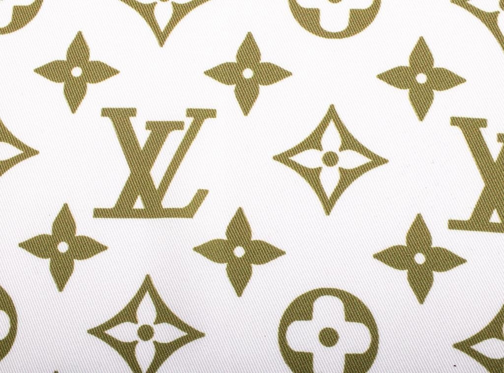 Sold at Auction: Louis Vuitton, Louis Vuitton Monogram Pattern Silk Scarf
