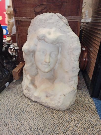 Smiling young woman by Etienne Lenhoir