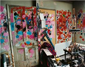 A Century of the Artist’s Studio: 1920-2020 Review – Congealing Palettes, Fading Light and Magic