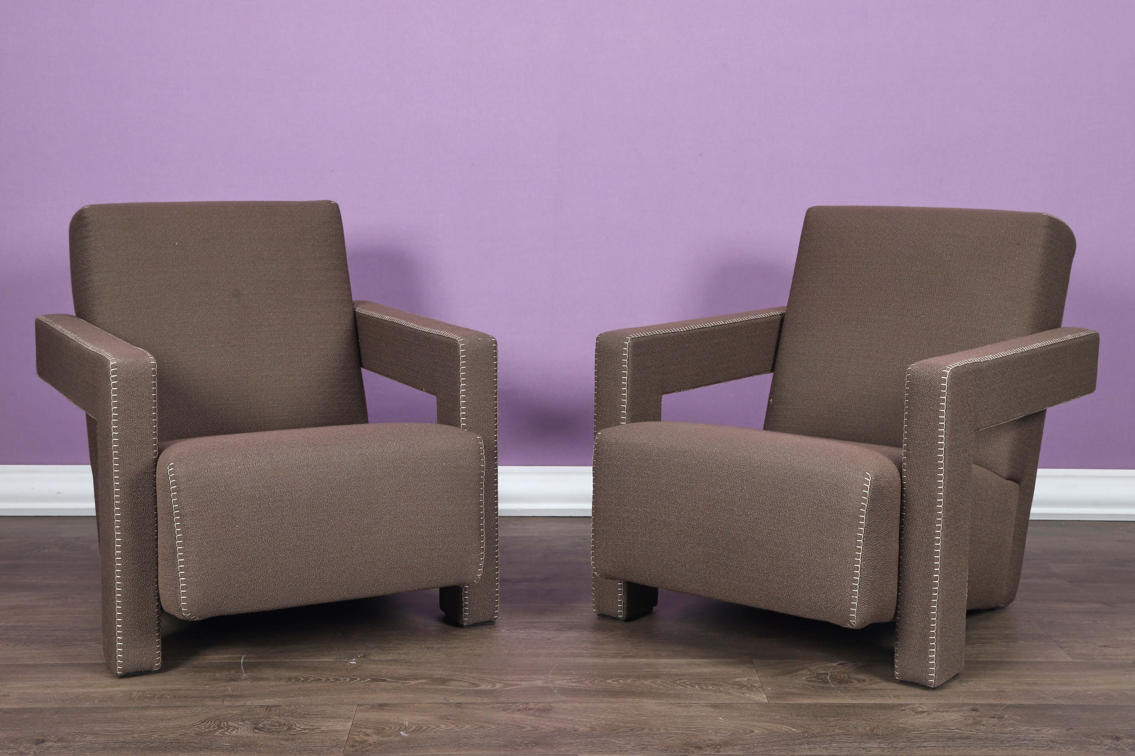 Artwork by Gerrit Rietveld, Paire de fauteuils Utrecht, Made of Taupe fabric trim (2)