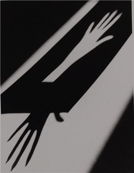 Double Image Hand - Alberto Rizzo