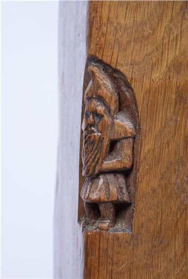 Whittaker | Oak bookcase, with two carved monk`s head terminals, with ...