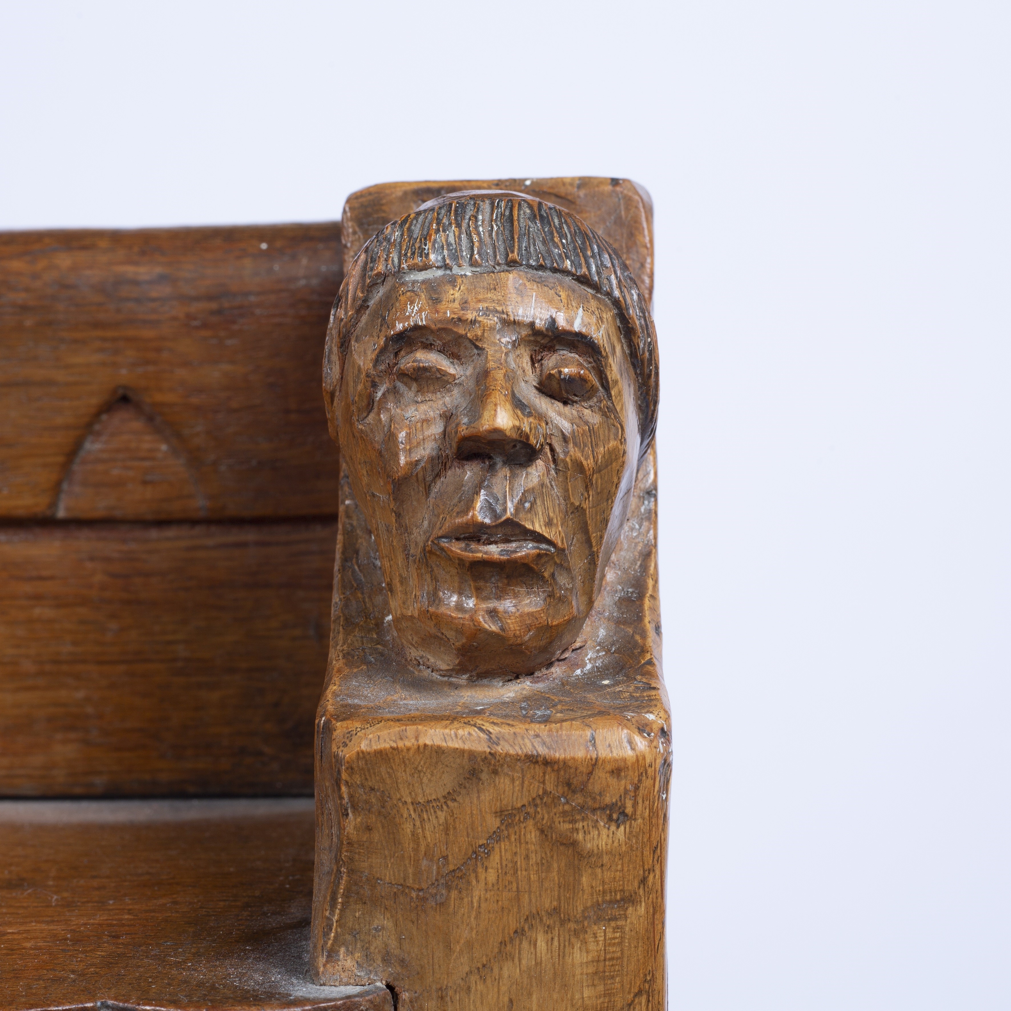 Whittaker | Oak bookcase, with two carved monk`s head terminals, with ...