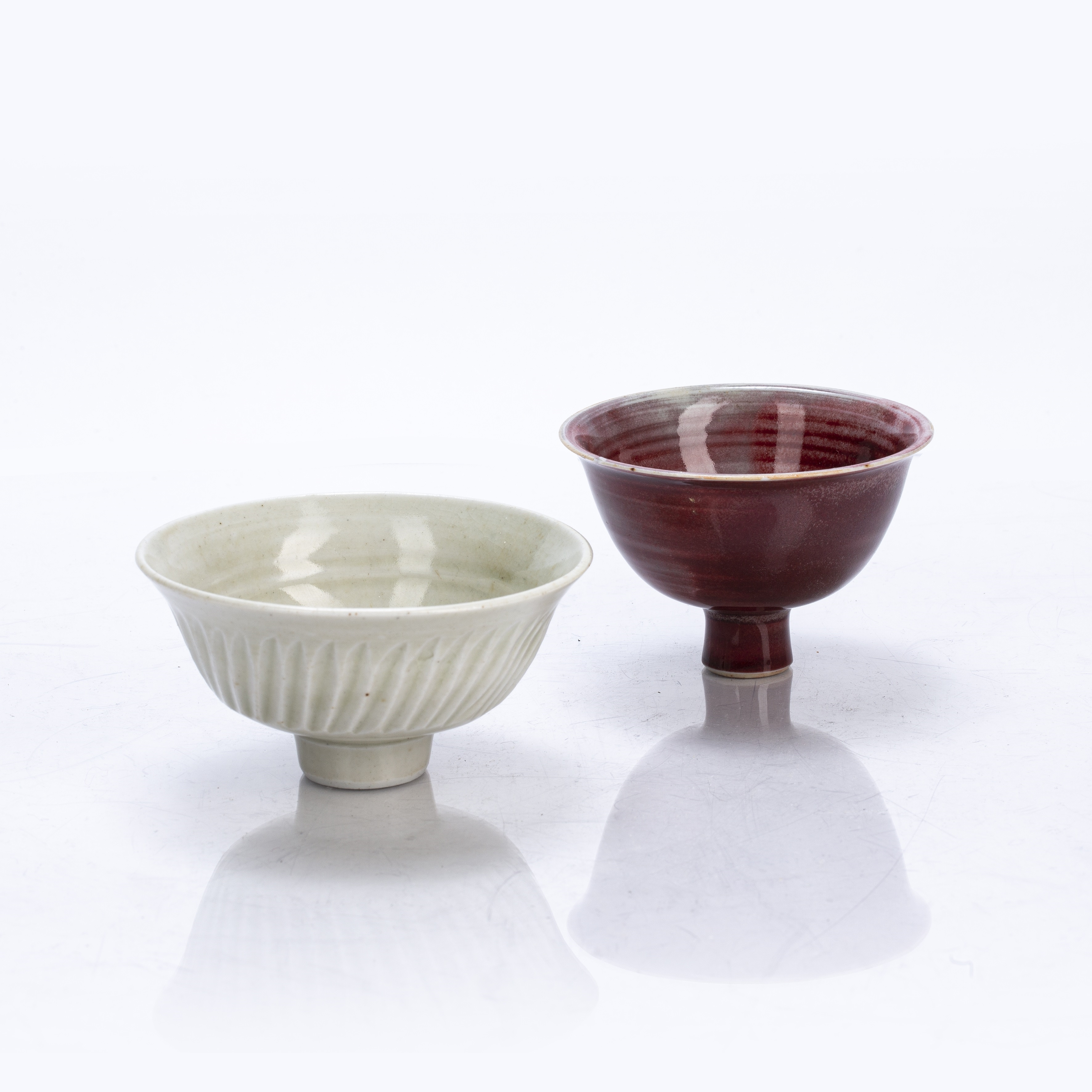 marianne-de-trey-white-studio-pottery-stem-bowl-with-impressed-seal