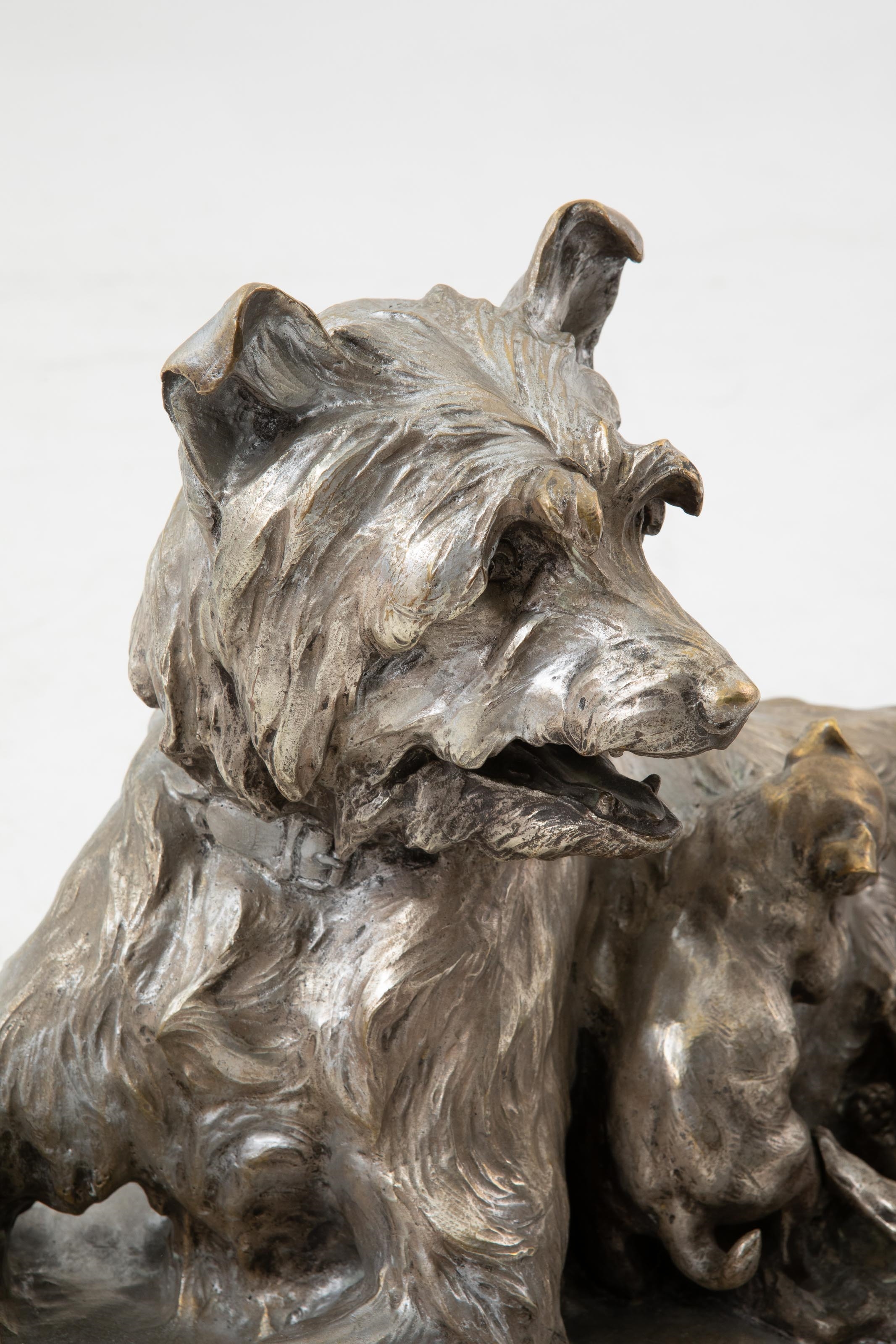 Artwork by Charles Paillet, Dog with two puppies, Made of Bronze, silver