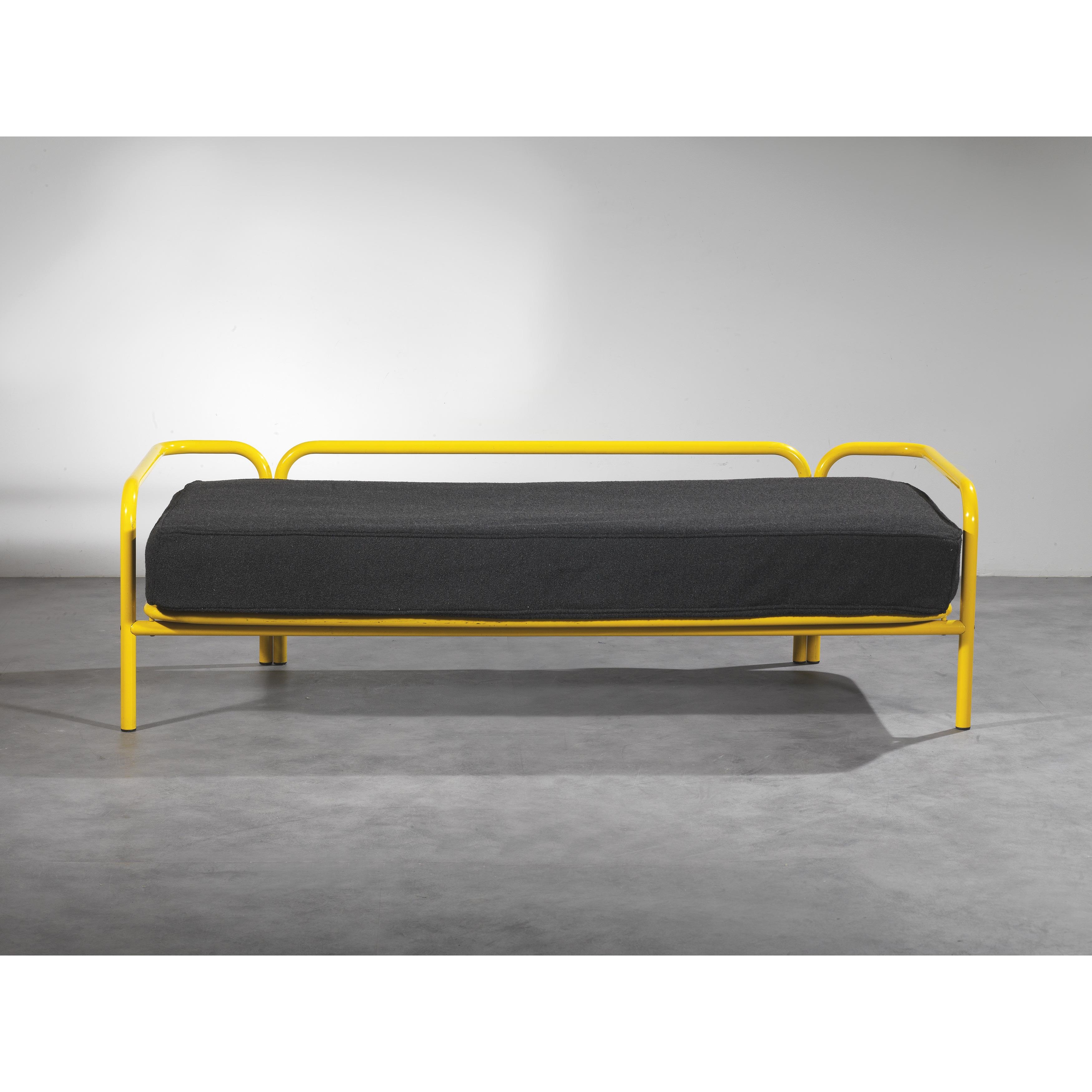 Gae Aulenti | «LOCUS SOLUS» DAY BED (1970) | MutualArt