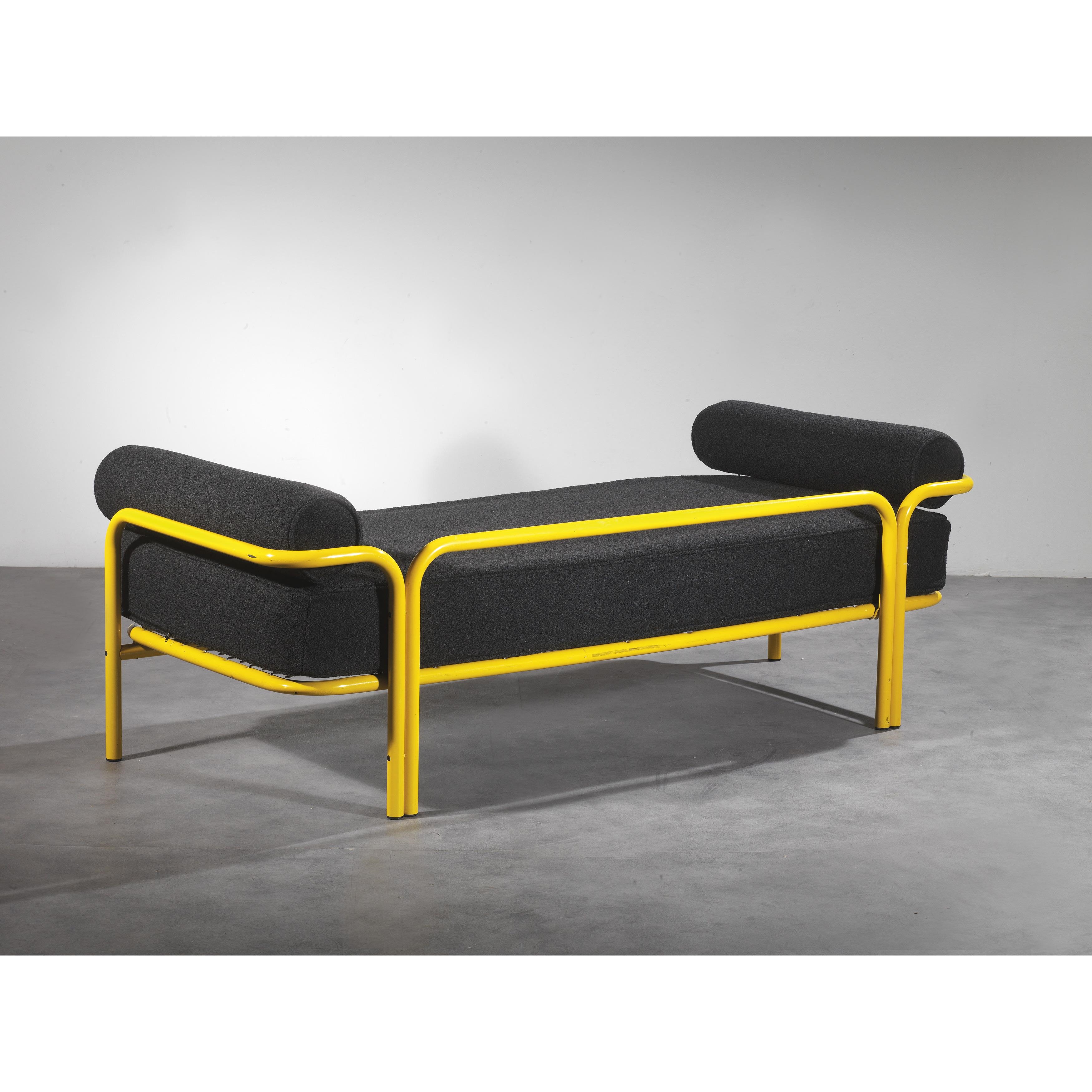 Gae Aulenti | «LOCUS SOLUS» DAY BED (1970) | MutualArt
