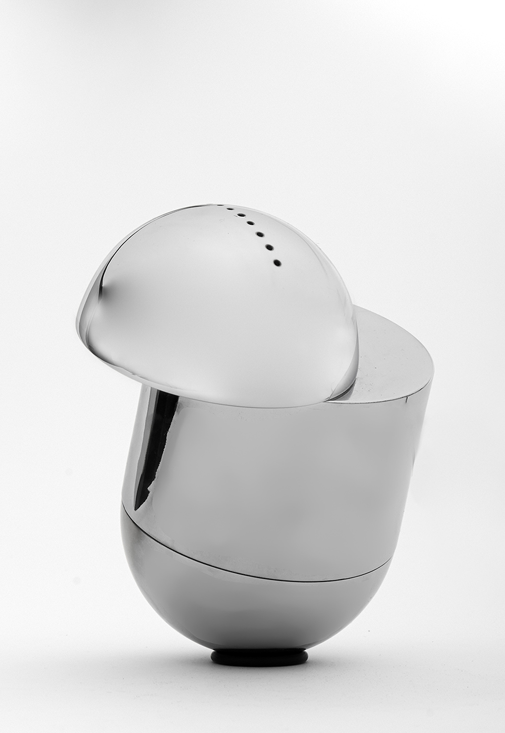 Artwork by Ivo Sedazzari, Edited by PRISMA, Made of Chromed metal and rubber