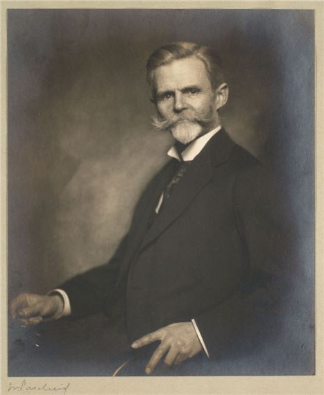 Enthält: Herrenporträt, Mädchenporträt und Geschwisterporträt by Nicola Perscheid, Um 1909