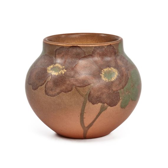 Vase with vintage box