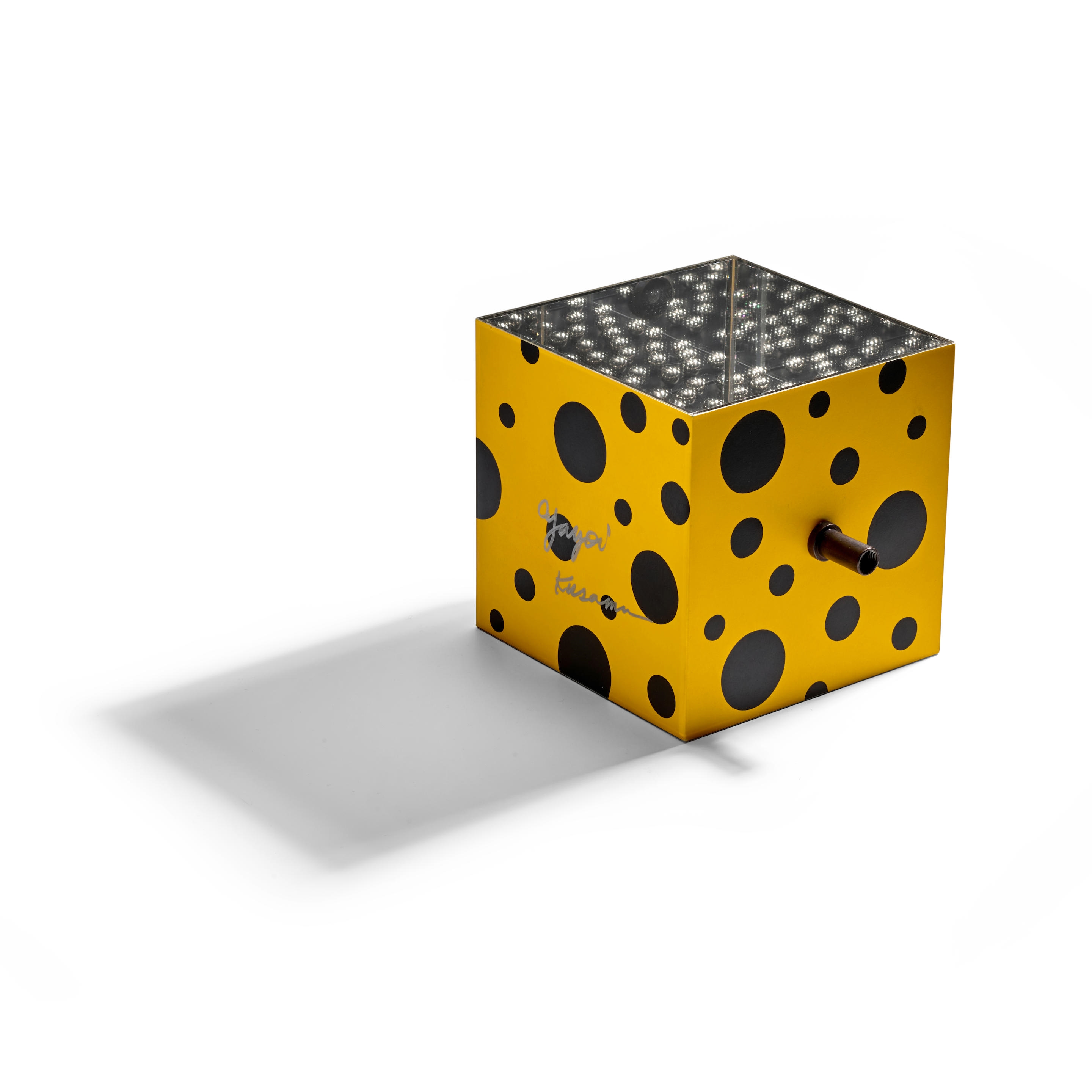 Yayoi Kusama | Mirror Box Type B (2001) | MutualArt