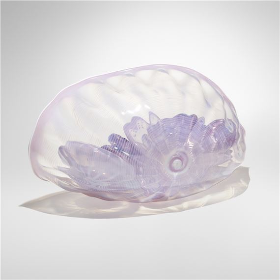 Dale Chihuly | Pink Seaform Set with White Lip Wraps (1984) | MutualArt