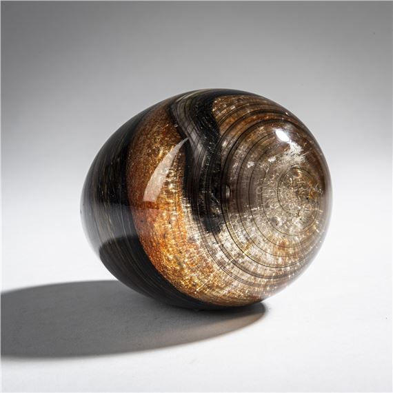 Brown egg by Oiva Toikka, circa 1990
