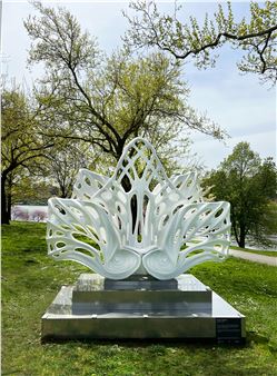 Rubem Robierb: Empower Flower - Art in the Parks