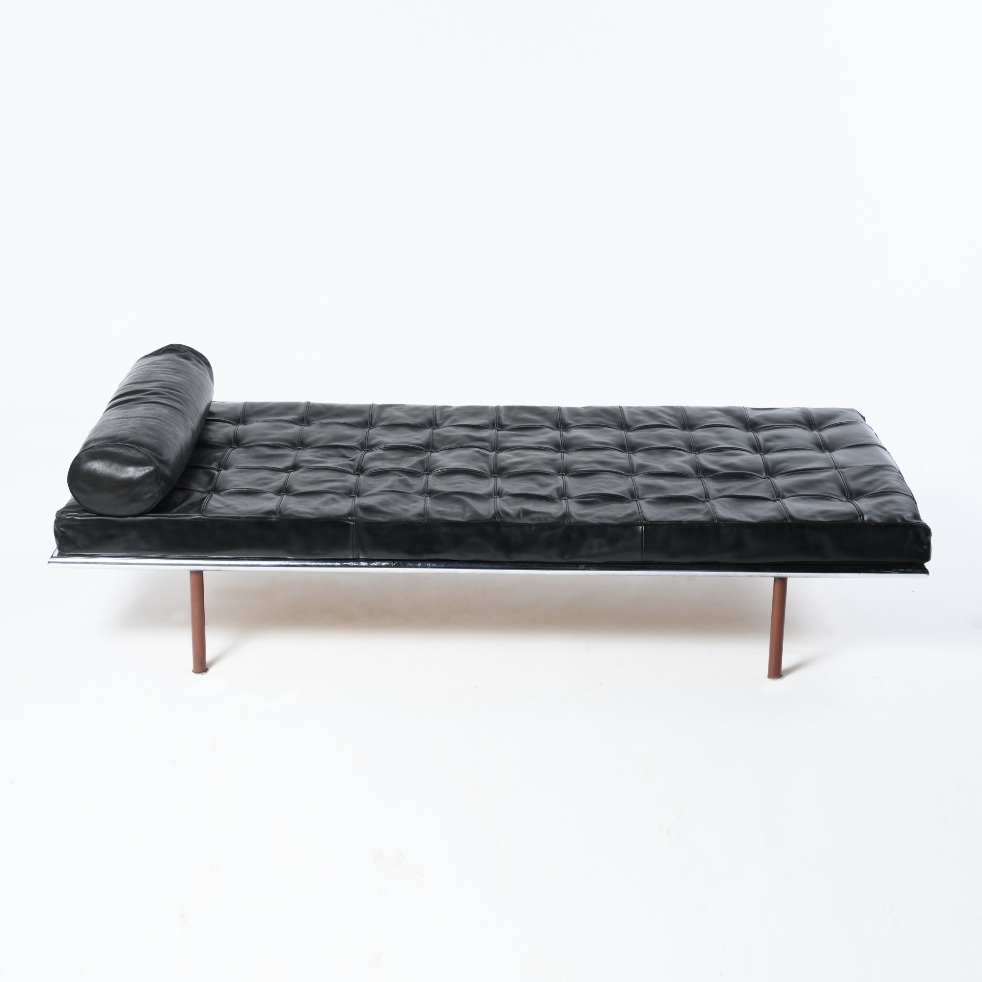 'Barcelona' daybed by Ludwig Mies van der Rohe, 1929