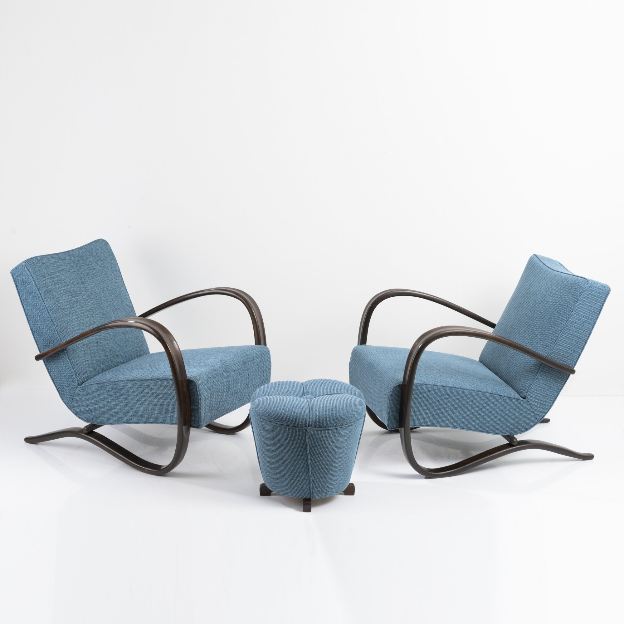 Artwork by Jindrich Halabala, 2 'H 269' easy chairs and ottoman, Made of black, grey