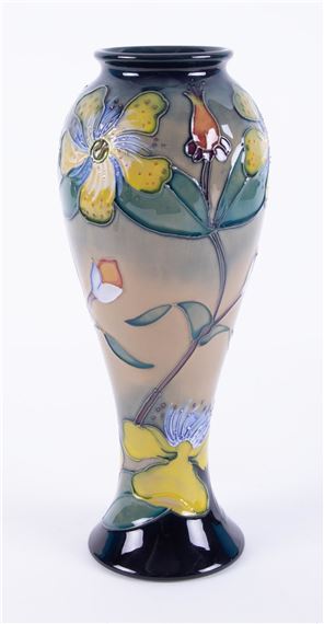 Moorcroft | Hypericum vase | MutualArt