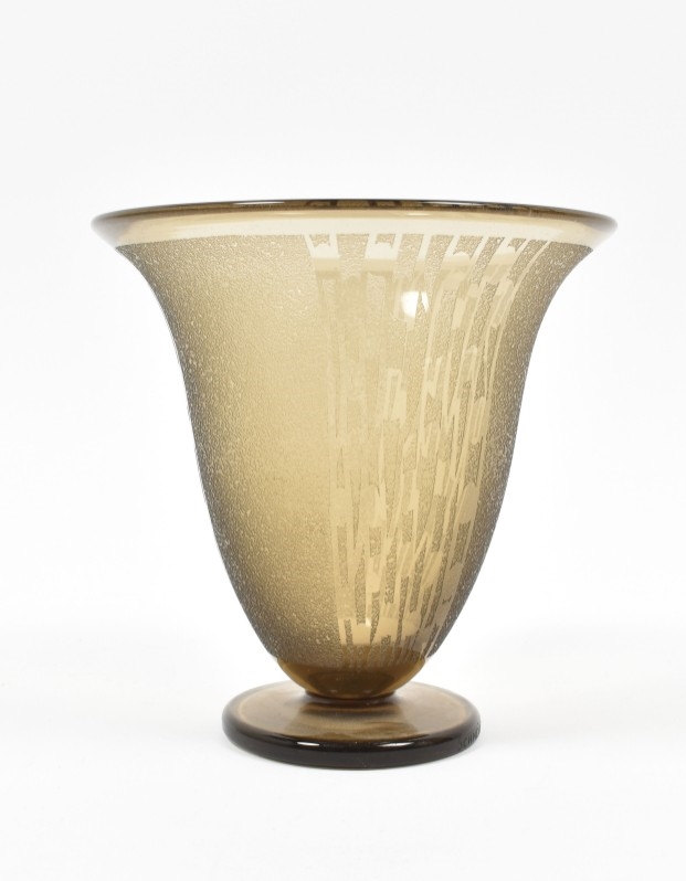 Artwork by Willem Jacob Rozendaal, Grey-purple vase; Trompet vase, Made of decoration