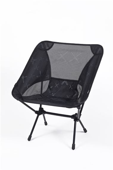 KAWS HOLIDAY SINGAPORE Camping Set 【公式通販】