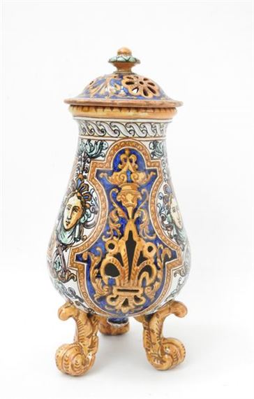 Polychrome earthenware tripod perfume burner decorated with mascarons, foliage and openwork decoration of fleur-de-lis.