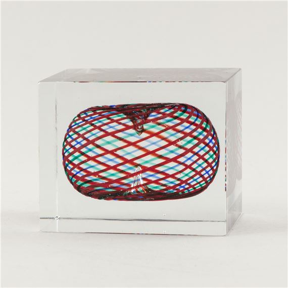 Oiva Toikka | Annual cube, Nuutajärvi (1994) | MutualArt