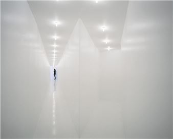 Perplexing Spaces in the Work of Elín Hansdóttir