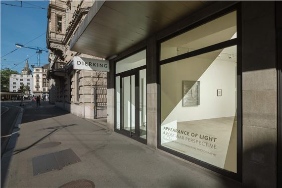 Appearance of Light: A Post-War Perspective - Galerie Dierking