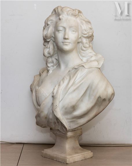 Buste de femme by Etienne Lenhoir