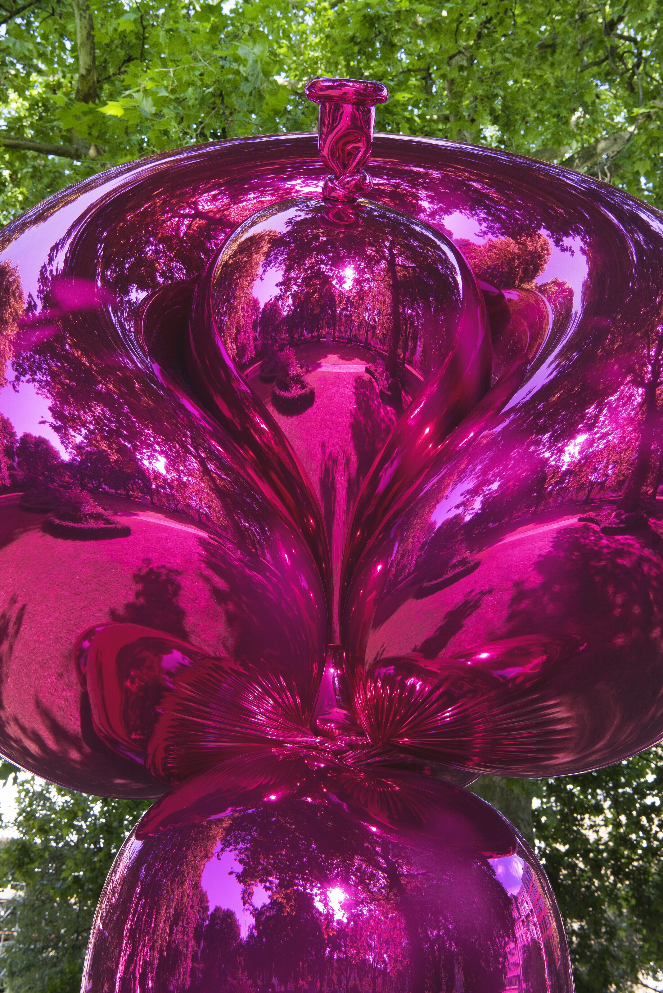 Artwork by Jeff Koons, Balloon Monkey (Magenta), Made of mirror-polished stainless steel with transparent colour coating