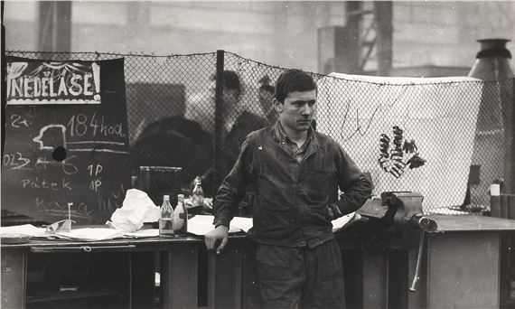 NEDĚLÁ SE! by Antonín Gribovský, 60. LÉTA