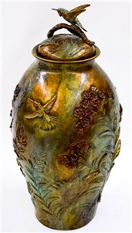 Joan Zygmunt Large  Covered Jar - Joan Zygmunt