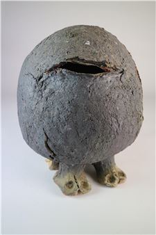 Large Rock Hopper Figure - Lotte Glob