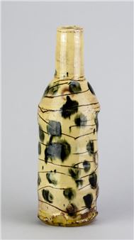a slipware bottle with sgraffito and finger spot decoration - Jean-Nicolas Gérard