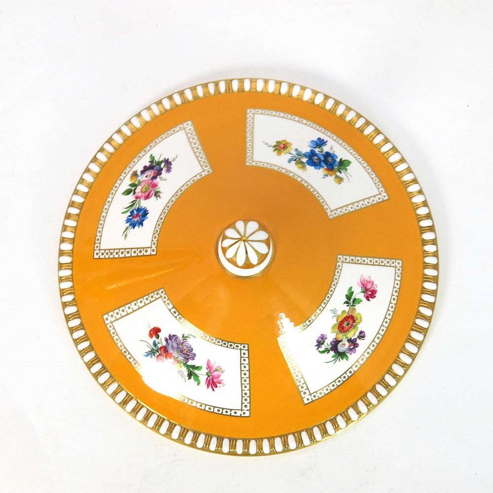 Artwork by R.A. Shufflebotham, A large Campana urn vase and cover