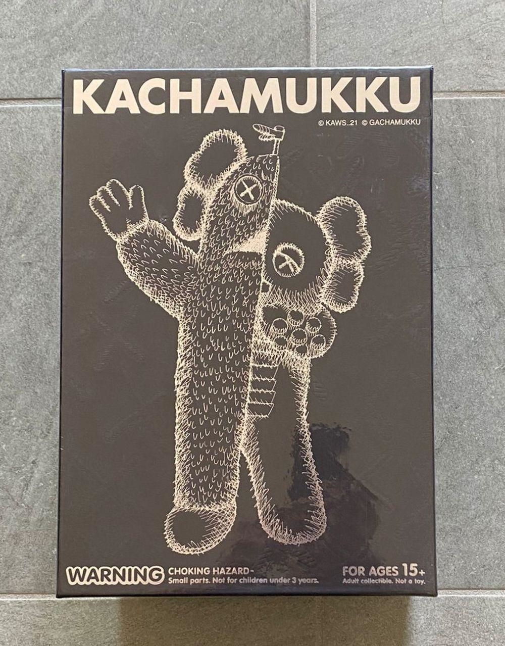 KAWS | KACHAMUKKU (Black) (2021) | MutualArt