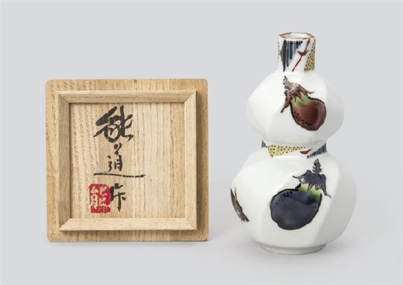 Sake decanter depicting eggplant by Yoshimichi Fujimoto