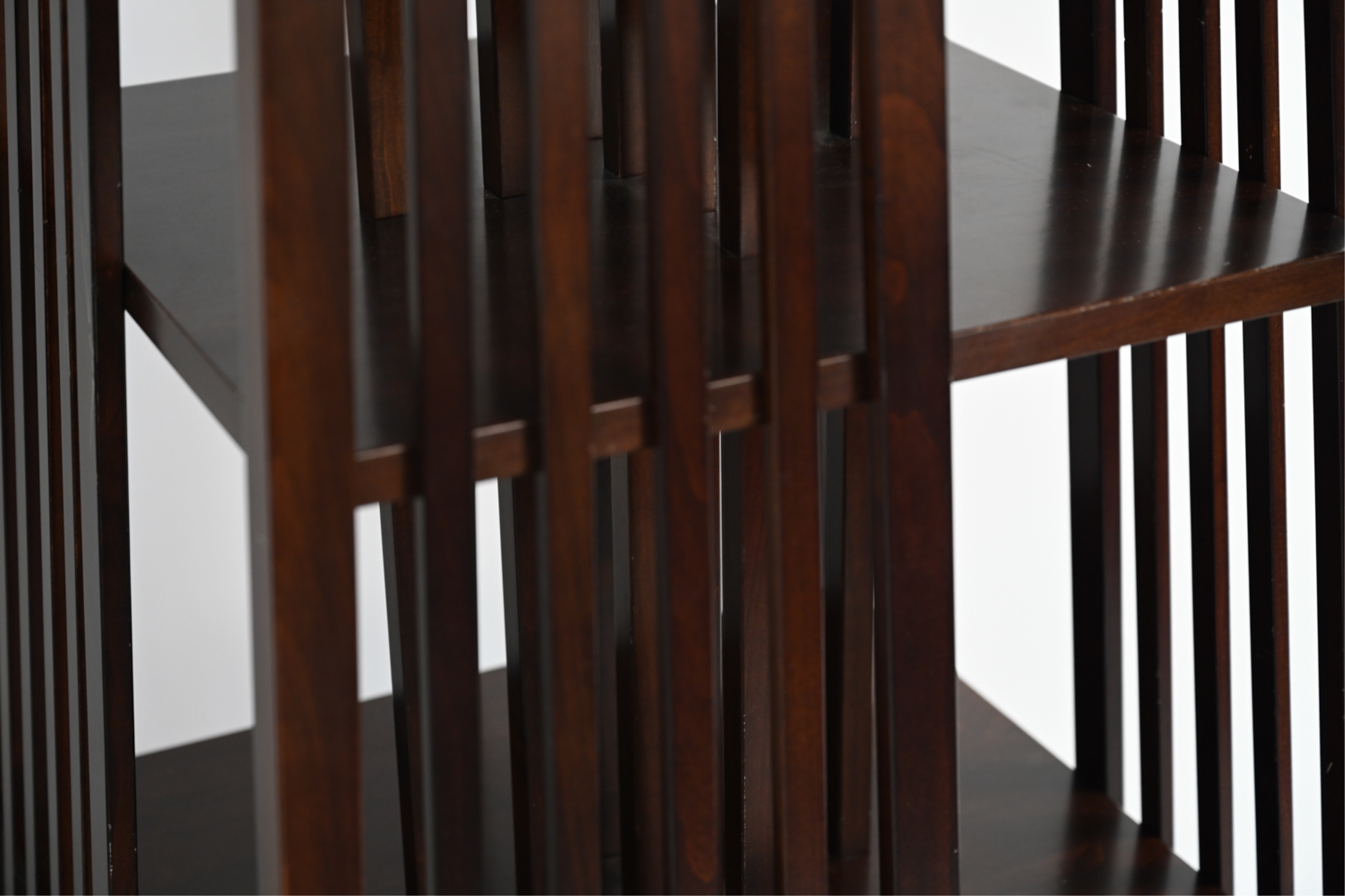 Artwork by Alexis de la Falaise, Pyramide, Made of wood