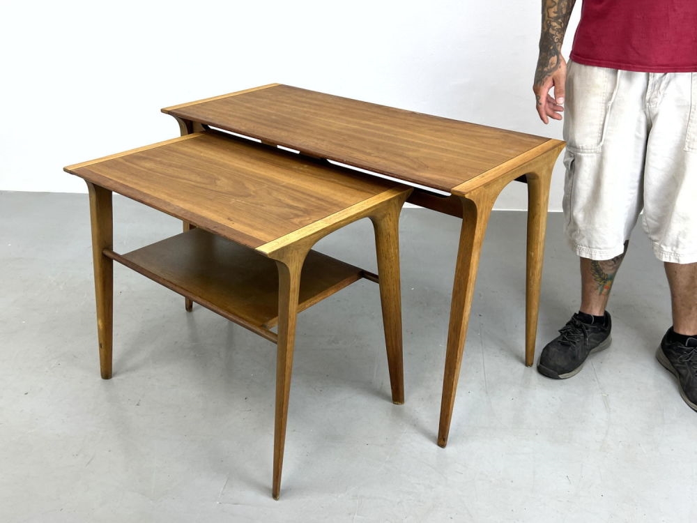 Artwork by Arthur van Court, Tables