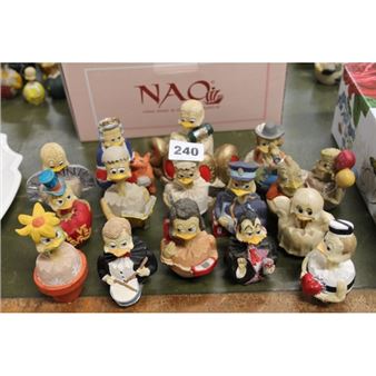 Sixteen Eggbert models - Malcolm Bowmer