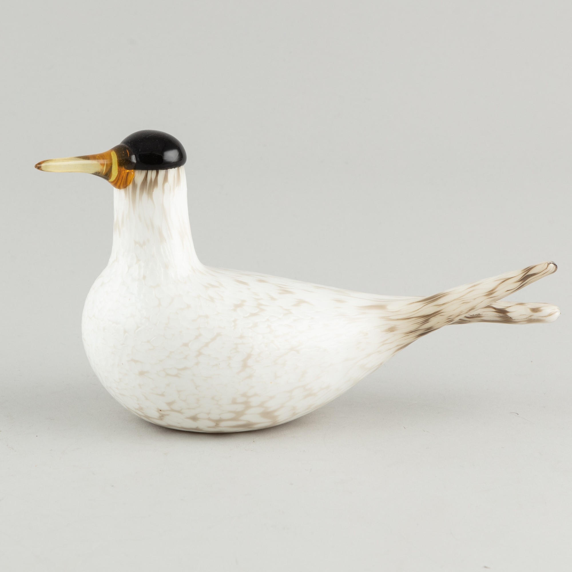 Artwork by Oiva Toikka, bird, Made of glass