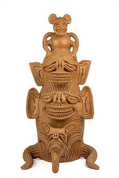 Os Animais Pré-Históricos e os Mostros Defessor (Grande Figura Antropozoomorfa) by Antônio Galdino