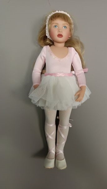 Artwork by Helen Kish, Two dolls of collection Helen KISH.