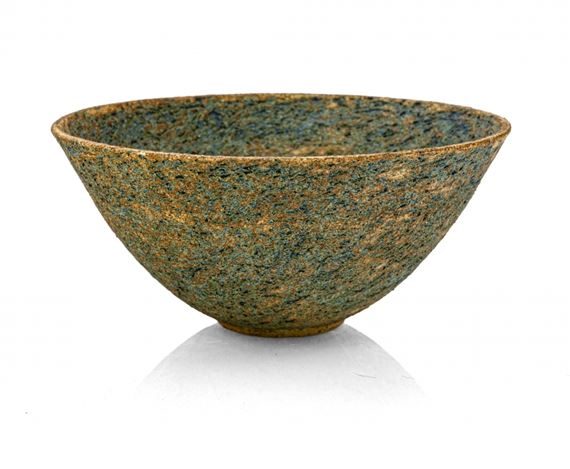 Coupe en grès. by Sotis Filippides, 1999