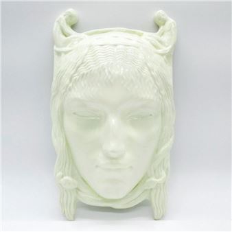 FATE WALL MASK - Richard Garbe